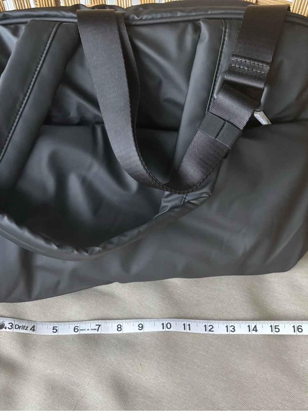 Black Quince Carry-on Duffle Tote Bag - Modern Everyday Travel Bag - Picture 8 of 8